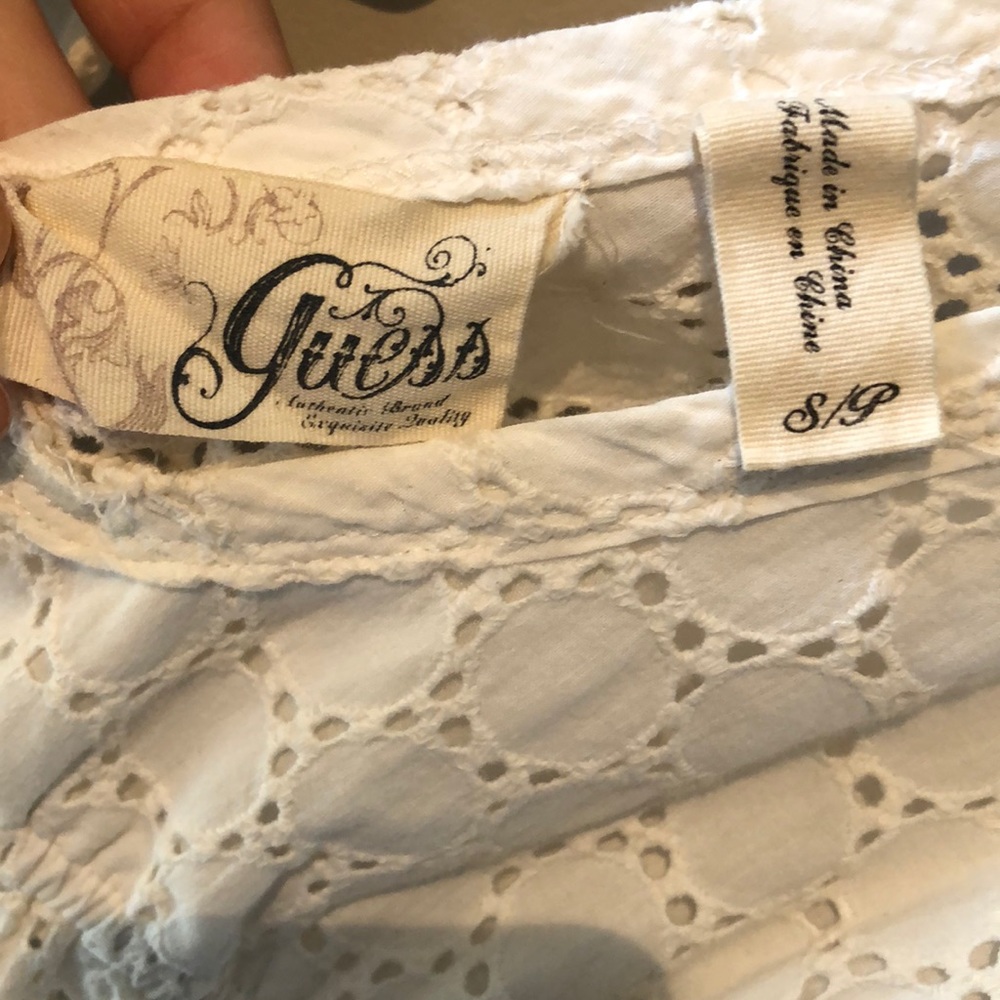 Guess Tee - Picture 2 of 3